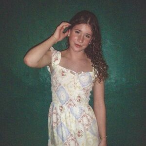 Meet your Posher, Ella